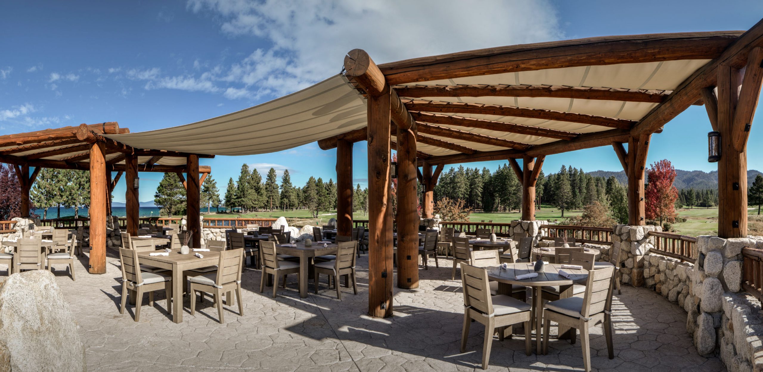 Brooks' Bar & Deck - Edgewood Tahoe Resort